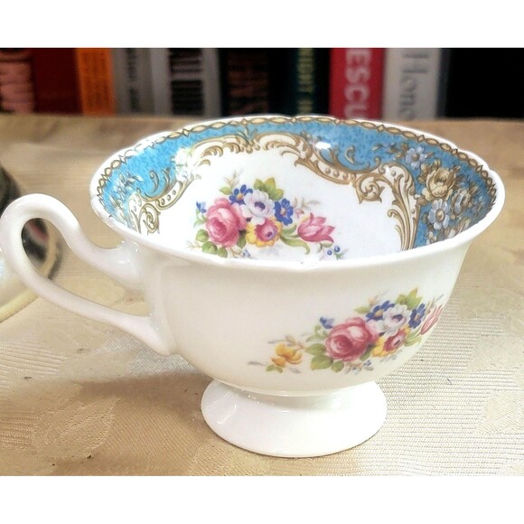 Shelley Fine English bone china Floral Blue "Regal" pattern Excellent cond 1940s - Picture 2 of 10